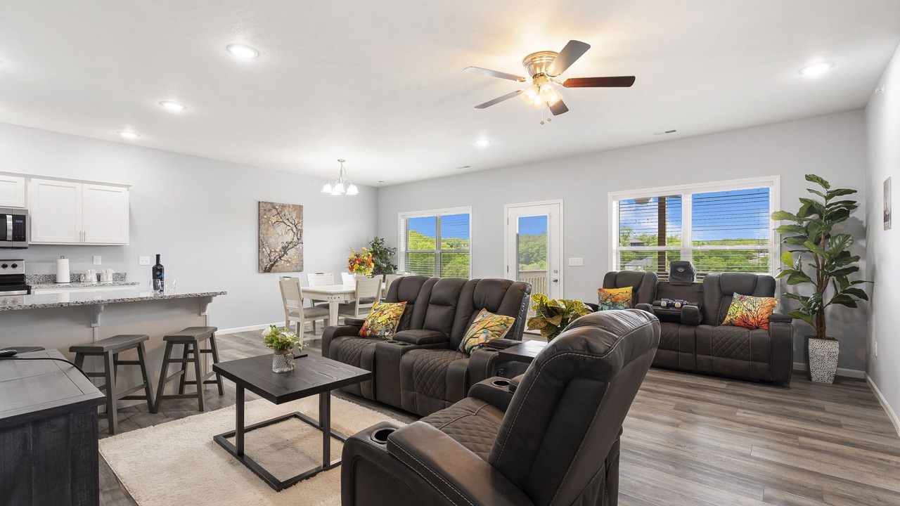 Photo of Livingroom in Branson West
