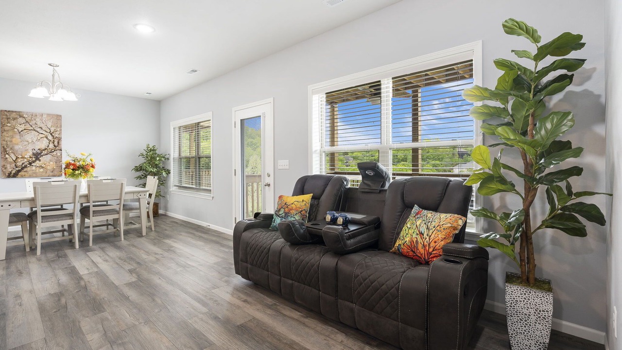 Photo of Livingroom in Branson West