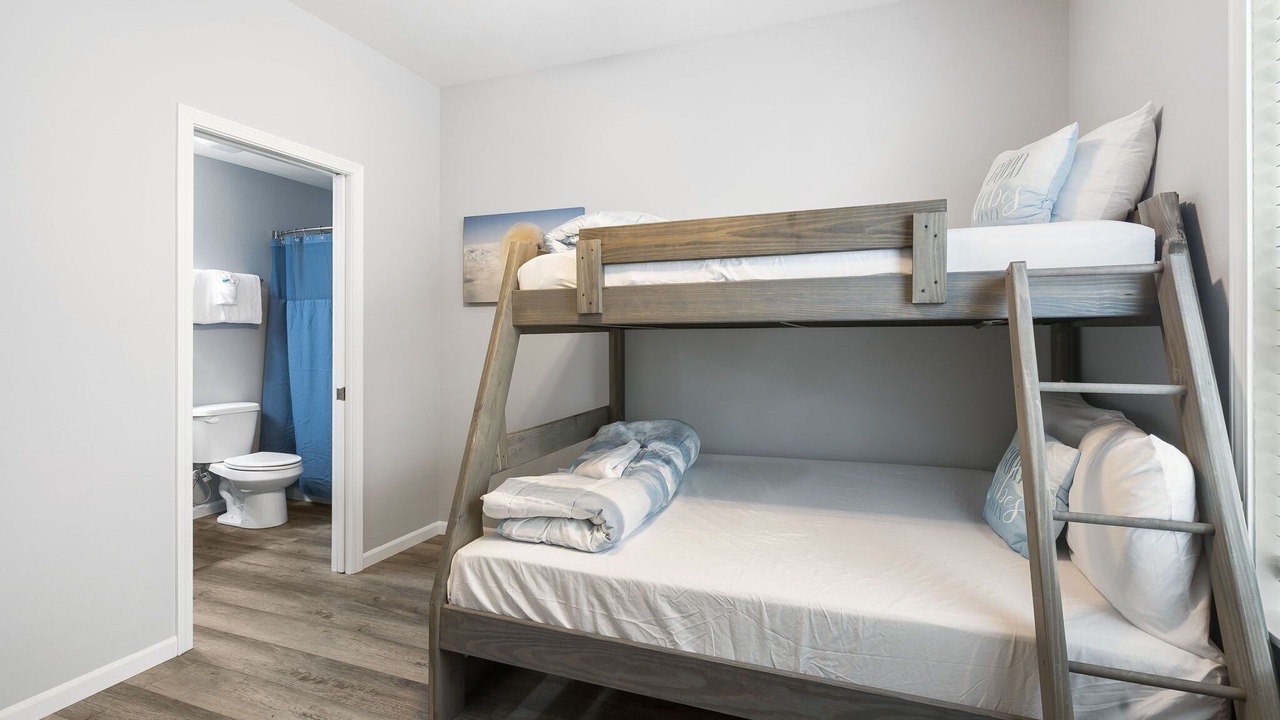 Photo of Bedroom in Branson West