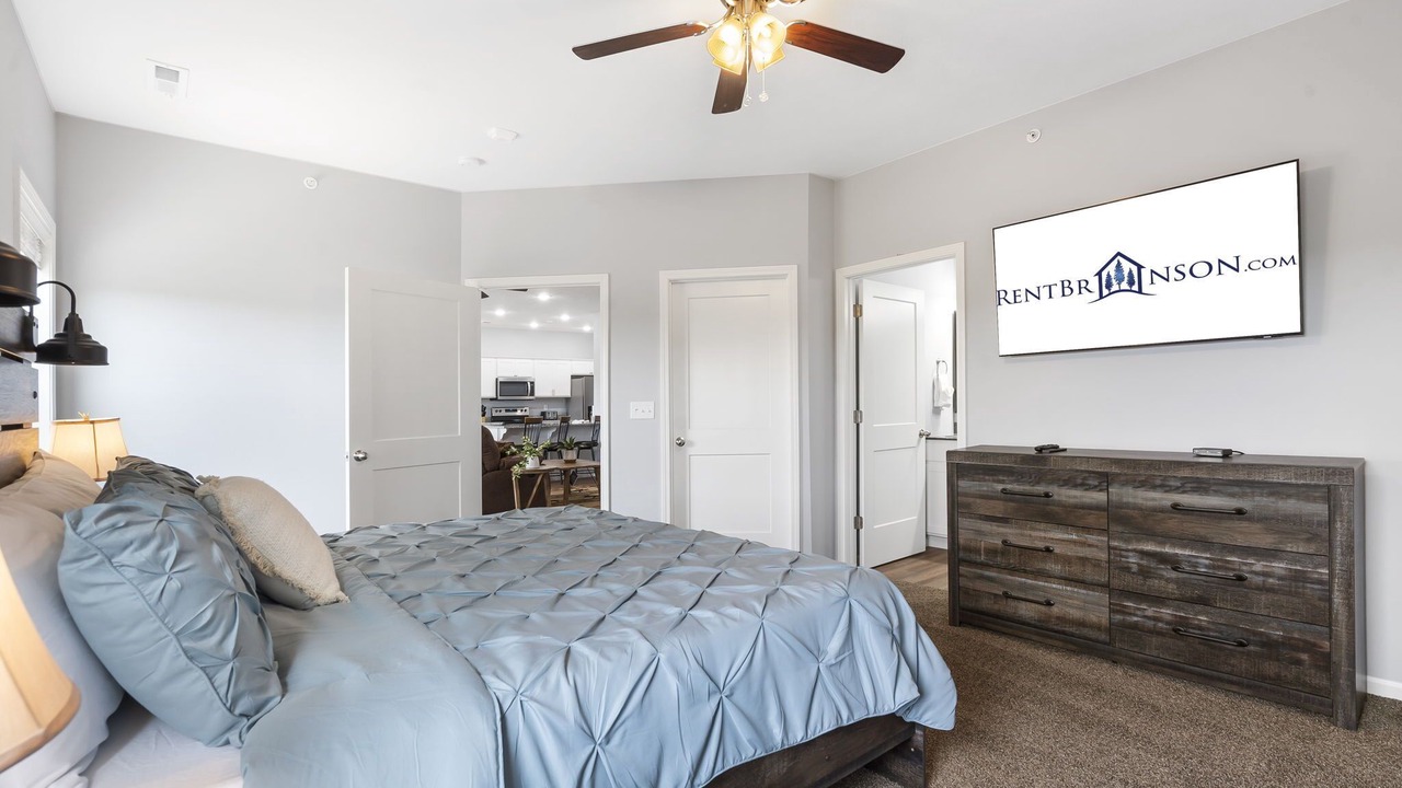 Photo of Bedroom in Branson West