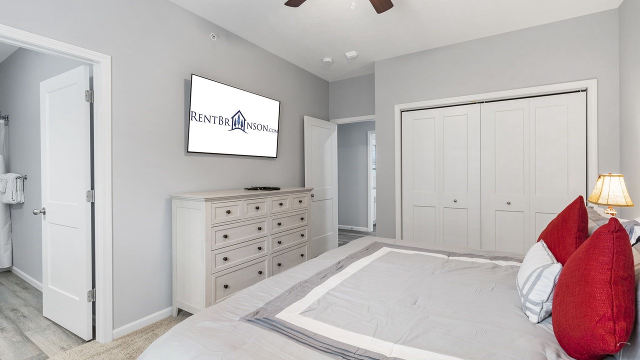 Photo of Bedroom in Branson West