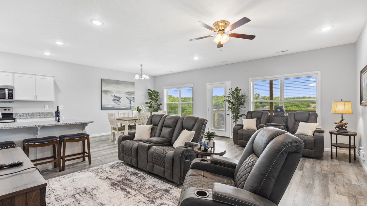 Photo of Livingroom in Branson West