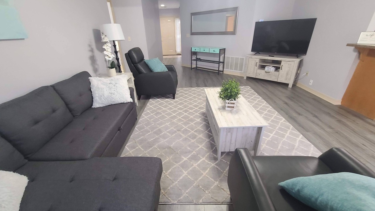 Photo of Livingroom in Branson Theater District