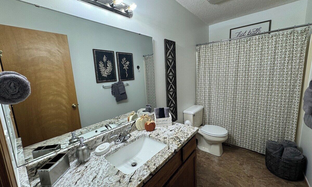 Photo of Others in Notch Estates