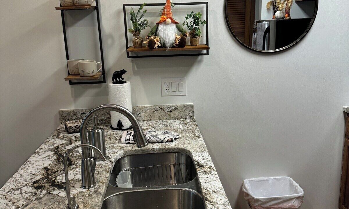 Photo of Others in Notch Estates