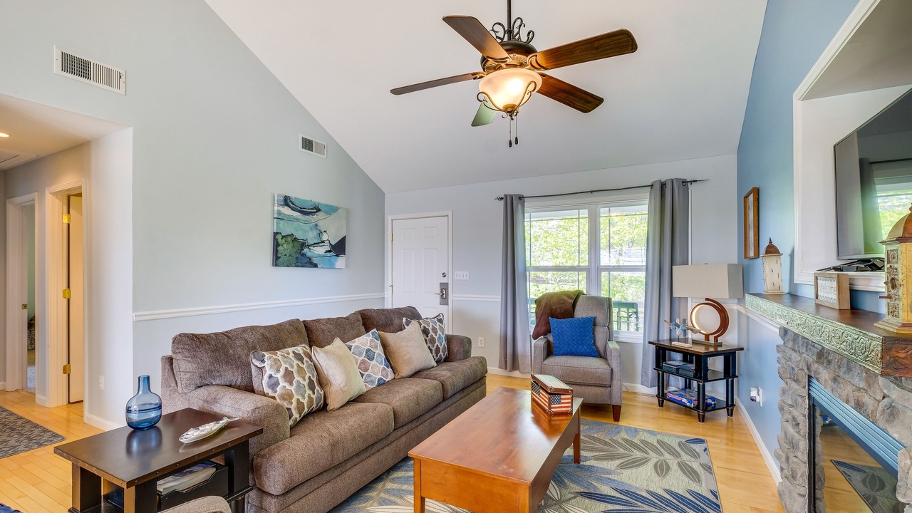 Photo of Livingroom in Taylorsville