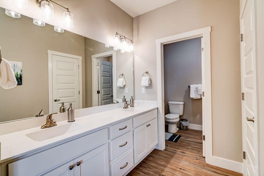 Photo of Bathroom in Kimberling City