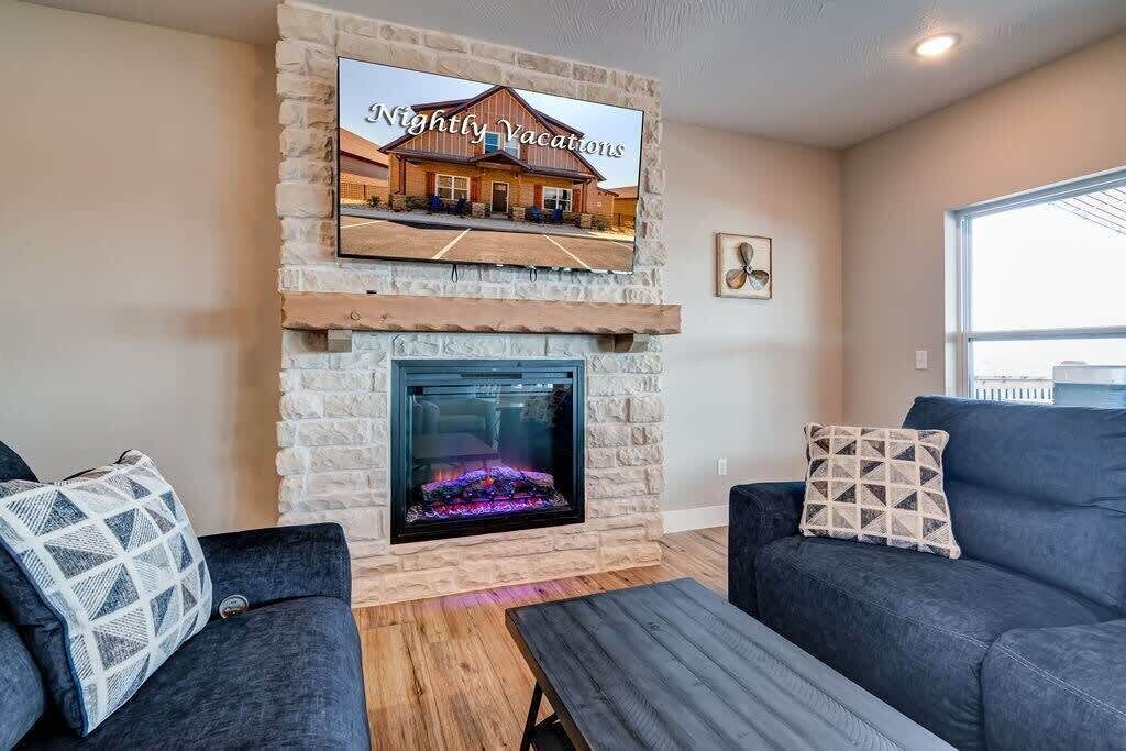 Photo of Livingroom in Kimberling City