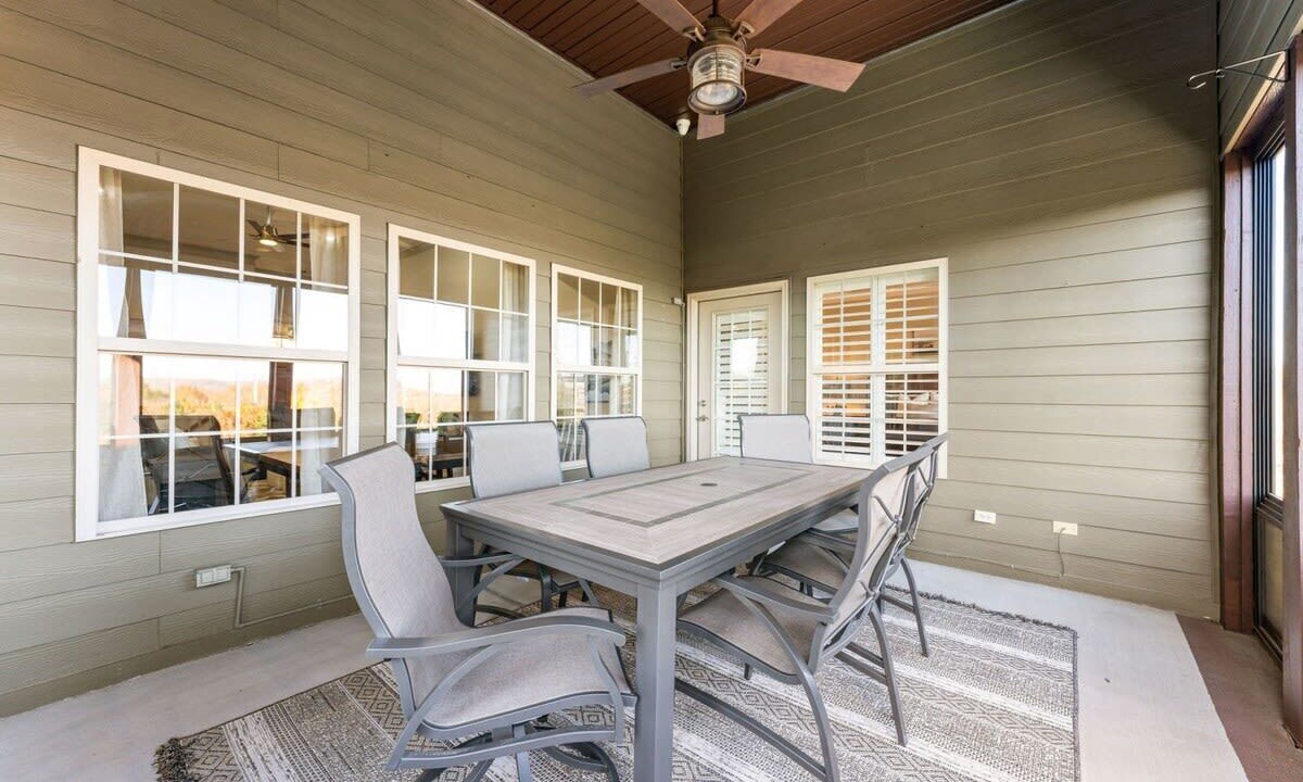 Photo of Outdoor in Branson West
