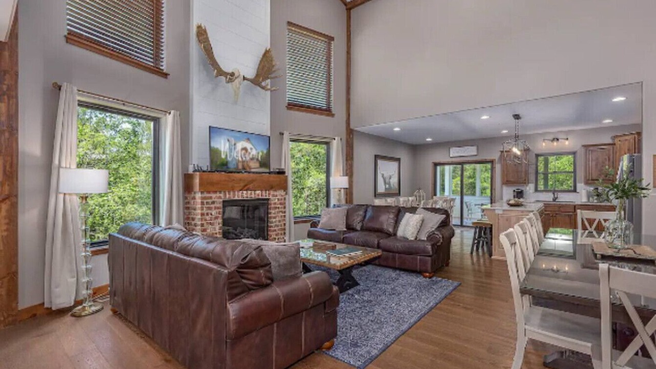 Photo of Livingroom in Hollister