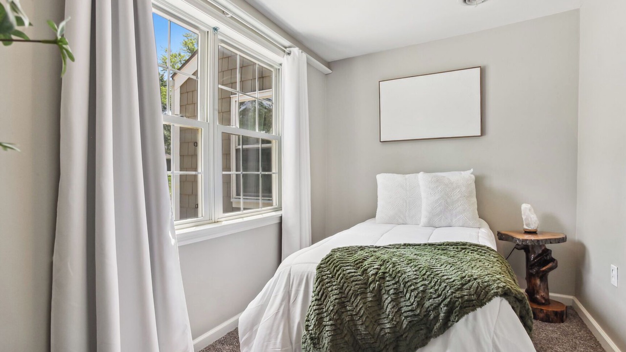 Photo of Bedroom in Overland Park