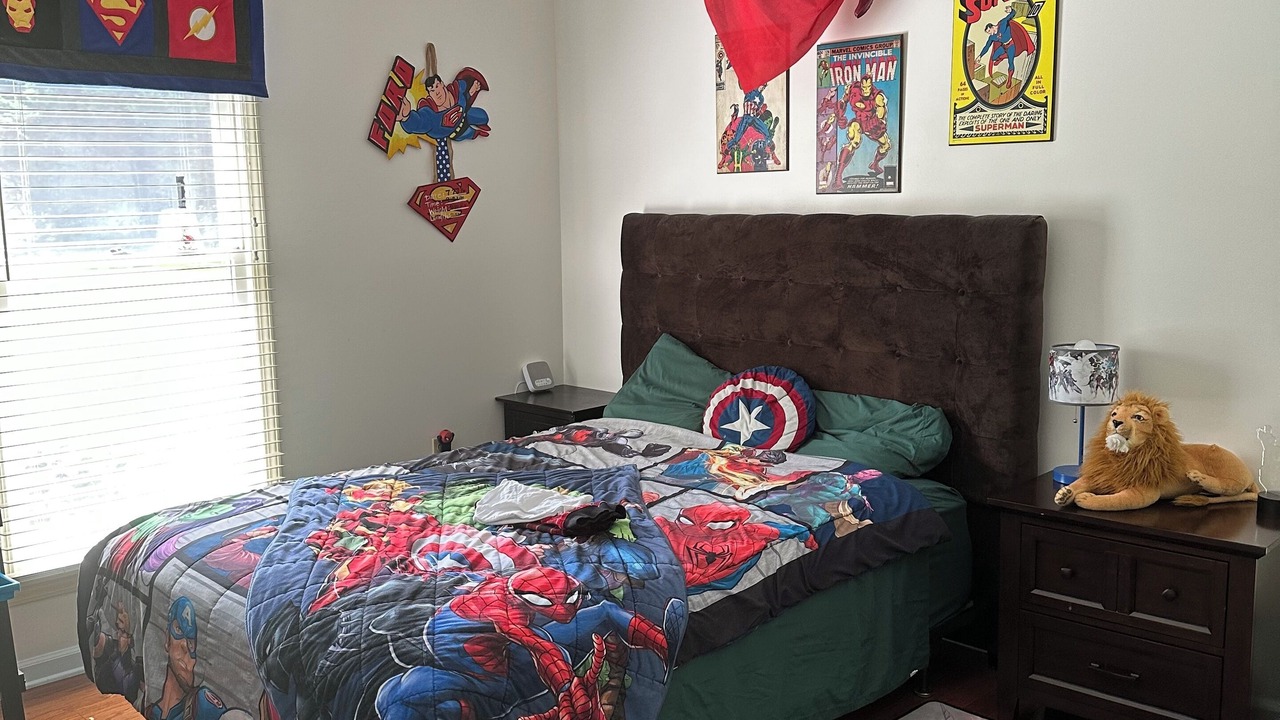 Photo of Bedroom in Woodland Hills Estates