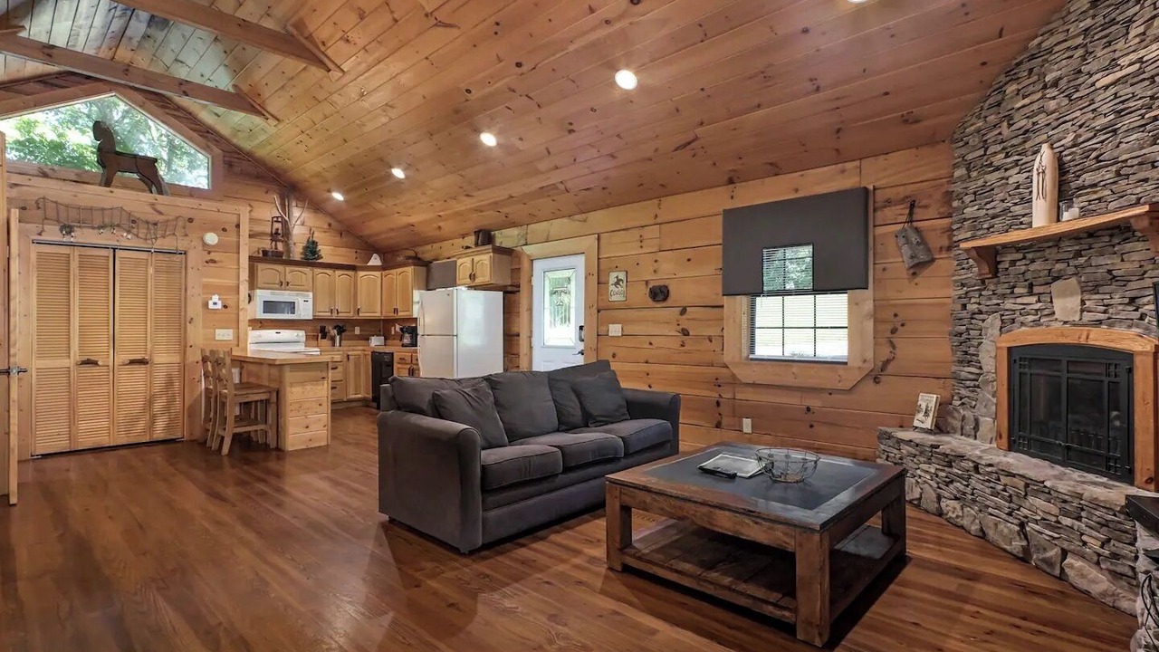 Photo of Others in Tellico Plains