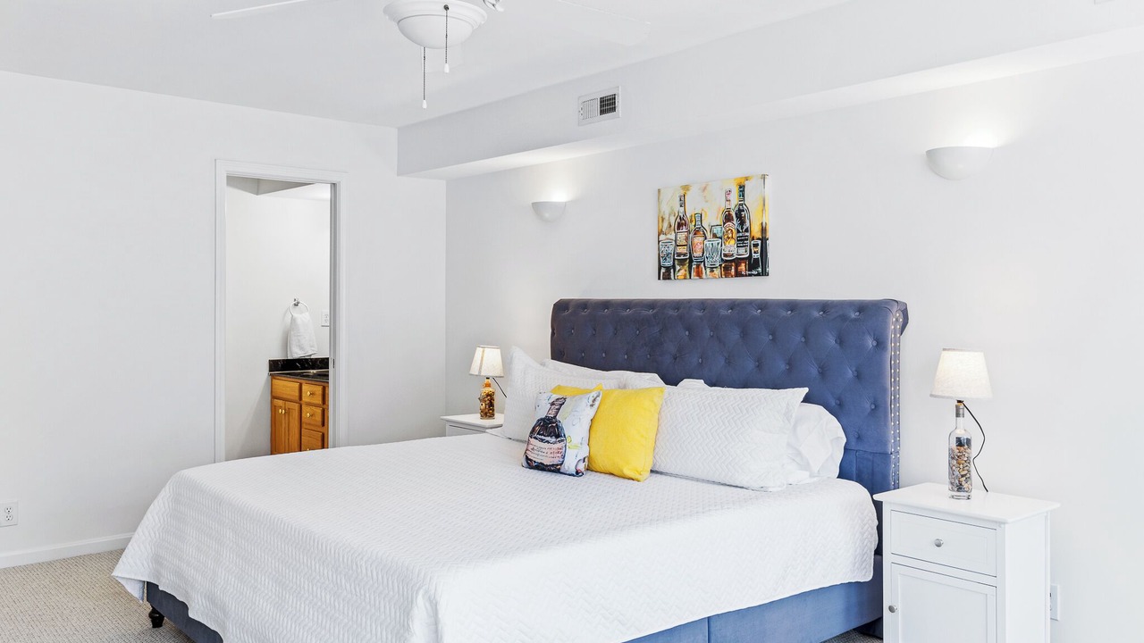 Photo of Bedroom in Cherokee Triangle