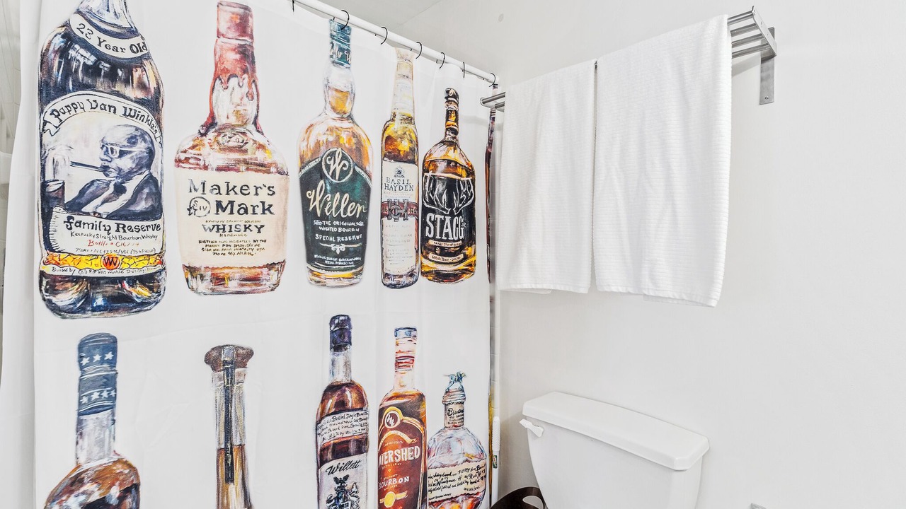 Photo of Bathroom in Cherokee Triangle
