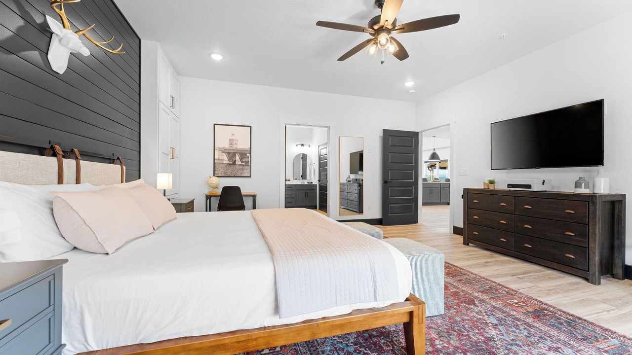 Photo of Bedroom in Kimberling City