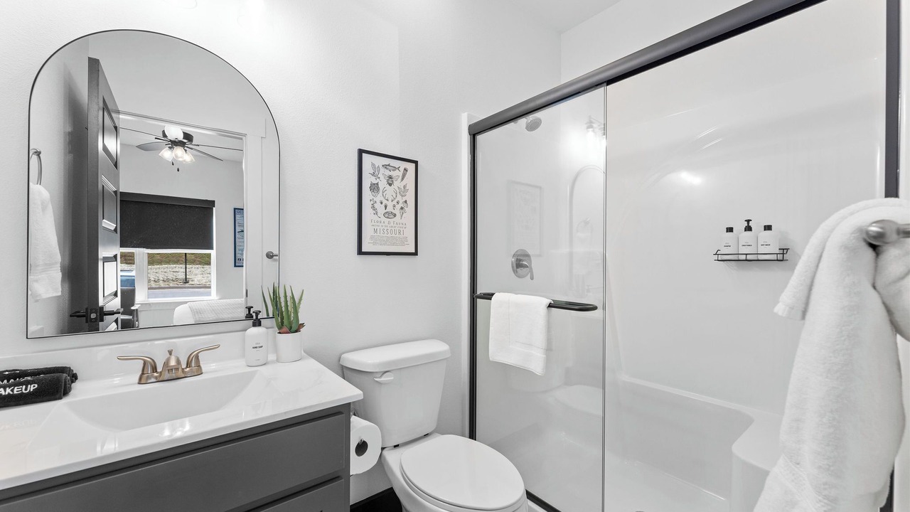 Photo of Bathroom in Kimberling City
