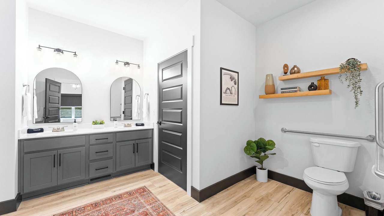 Photo of Bathroom in Kimberling City