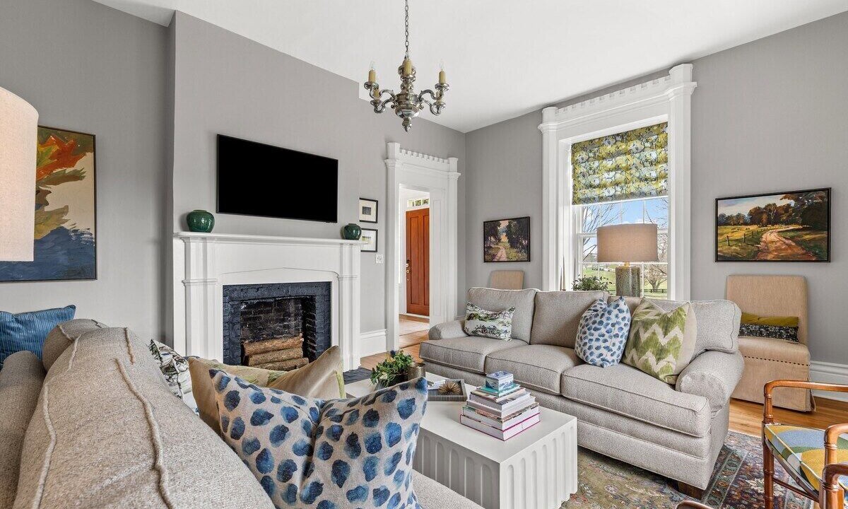 Photo of Livingroom in Nicholasville