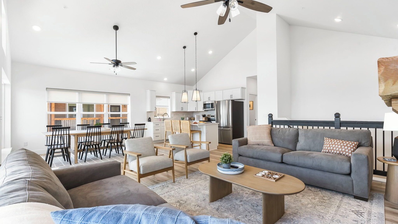 Photo of Livingroom in Kimberling City