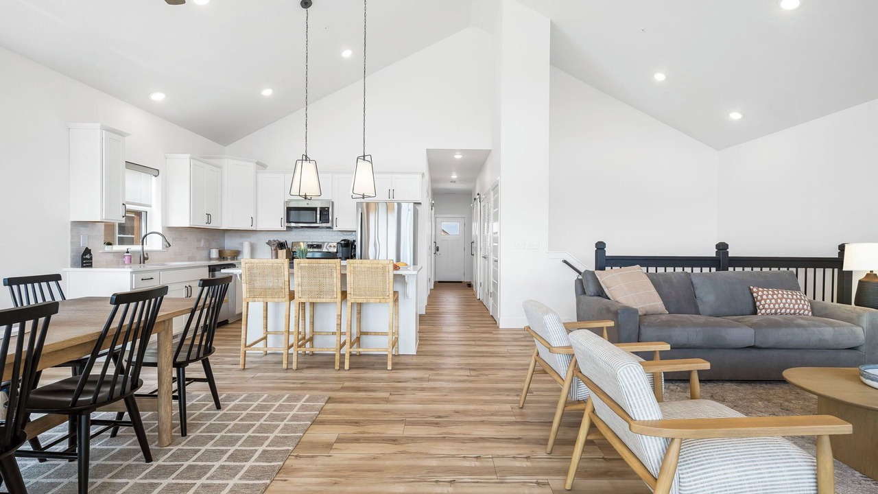 Photo of Livingroom in Kimberling City