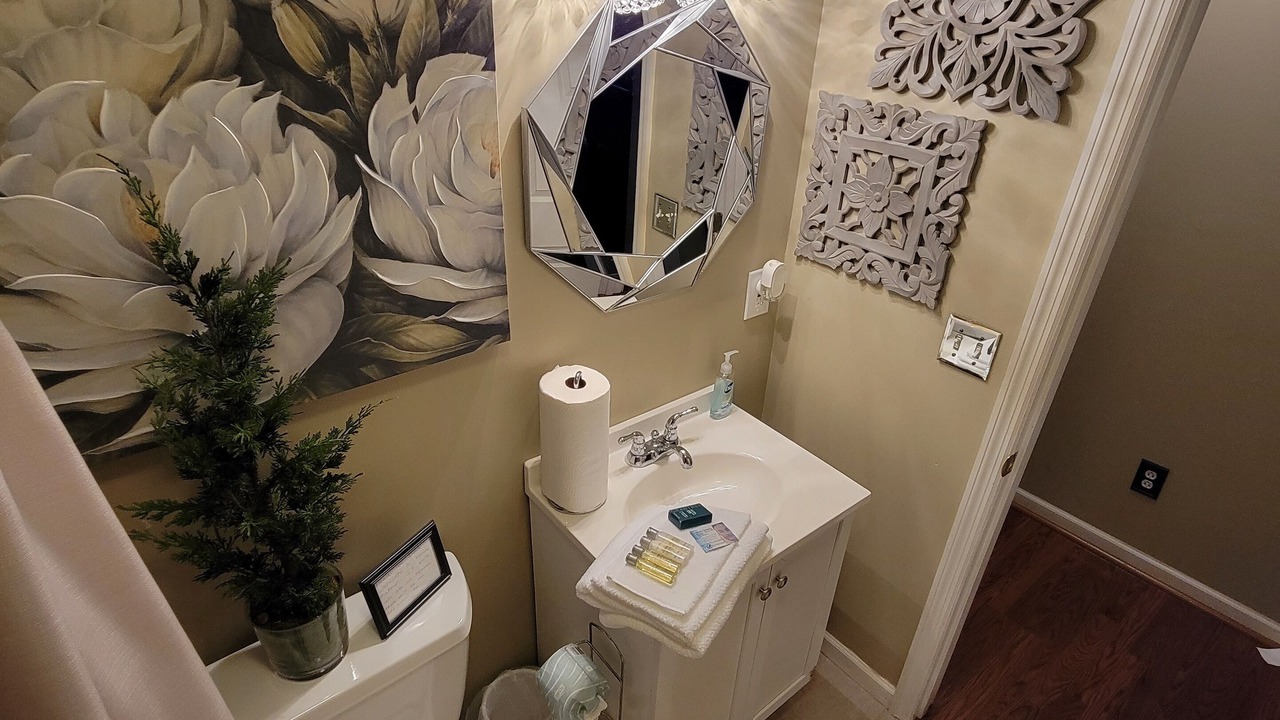 Photo of Bathroom in Lupton City