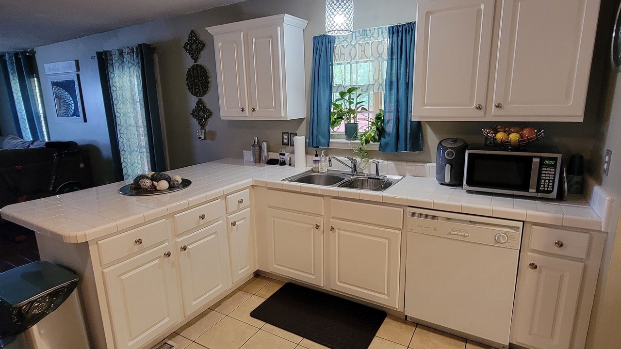 Photo of Kitchen in Lupton City