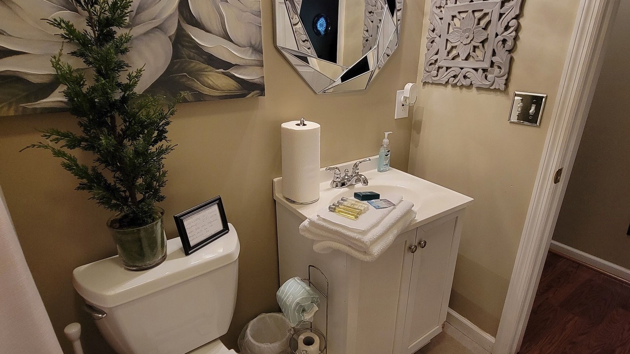 Photo of Bathroom in Lupton City