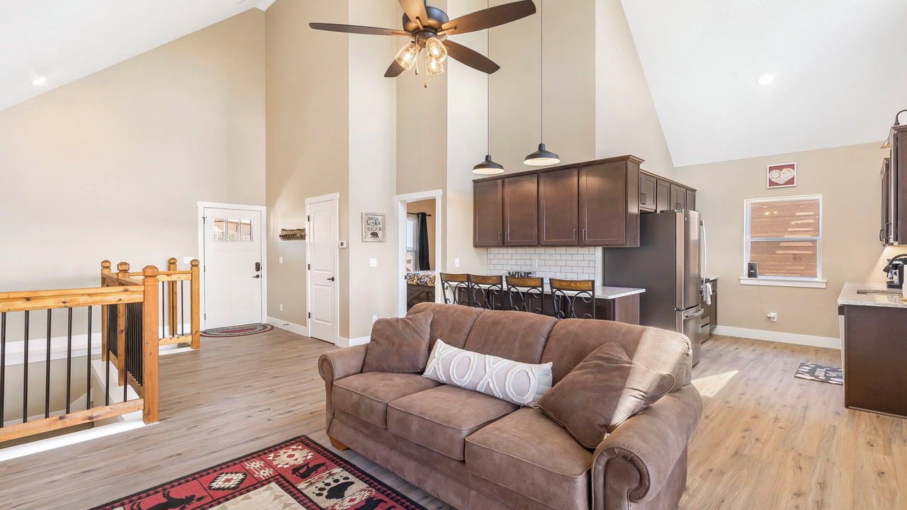Photo of Livingroom in Kimberling City