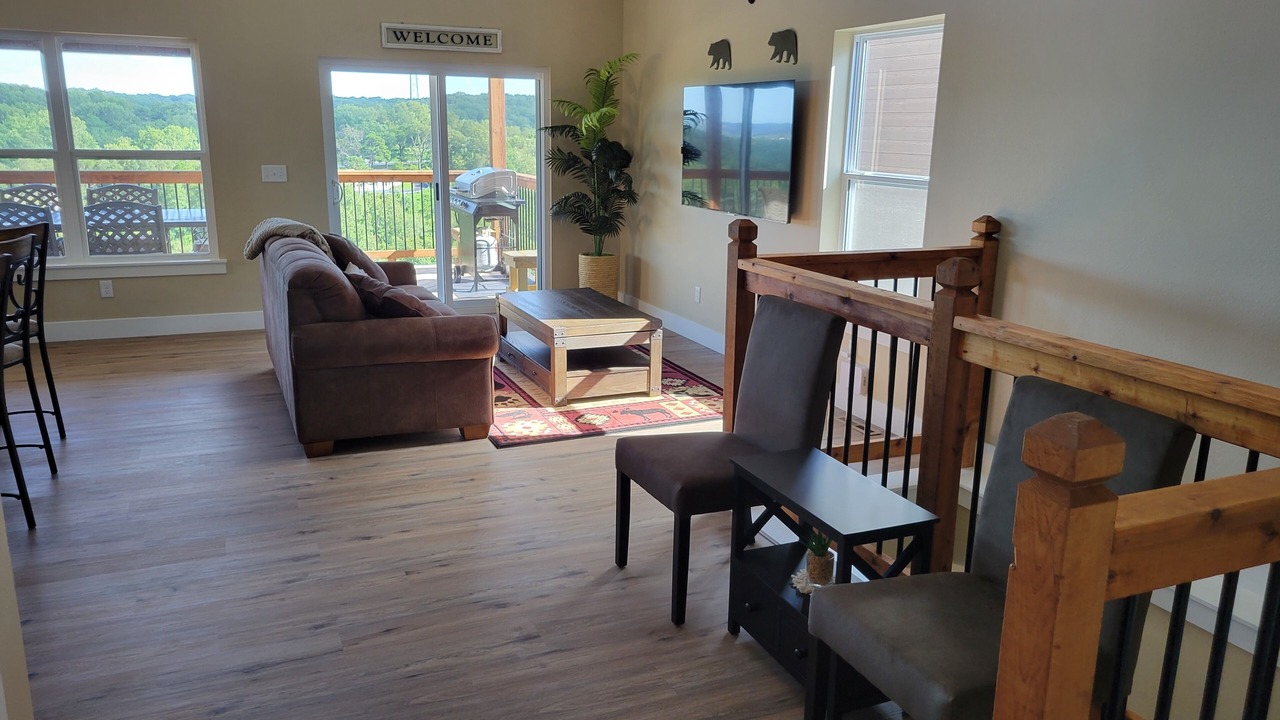 Photo of Livingroom in Kimberling City