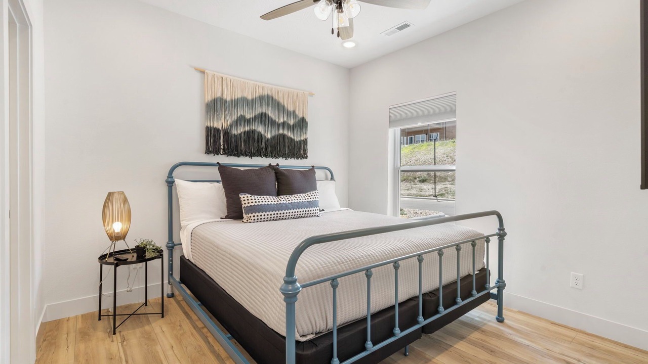 Photo of Bedroom in Kimberling City