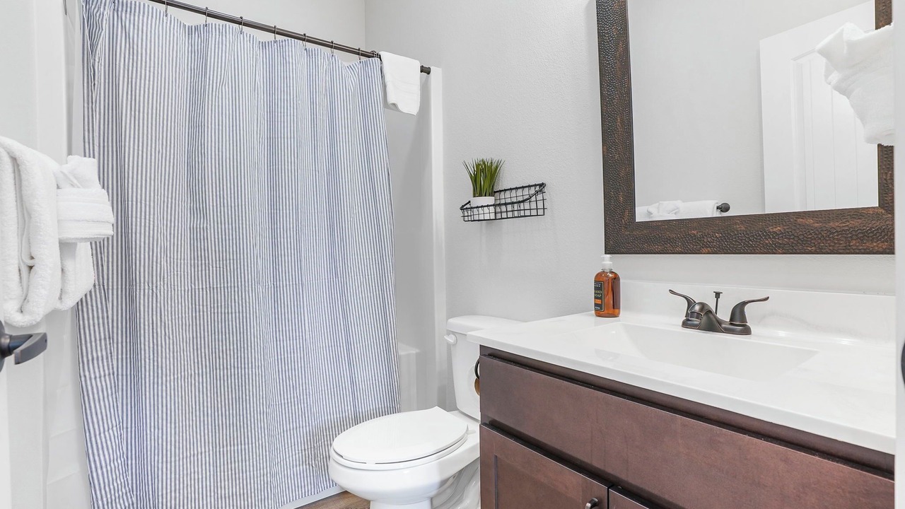 Photo of Bathroom in Kimberling City
