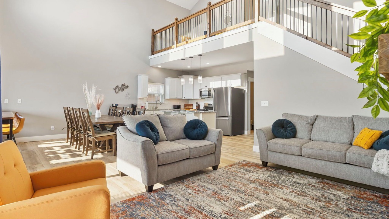 Photo of Livingroom in Kimberling City
