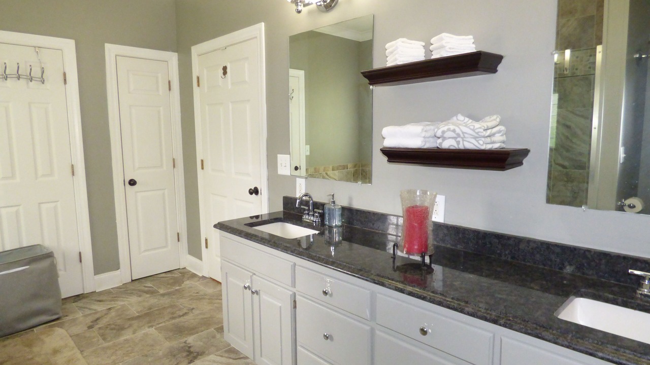 Photo of Bathroom in Twelve Oaks