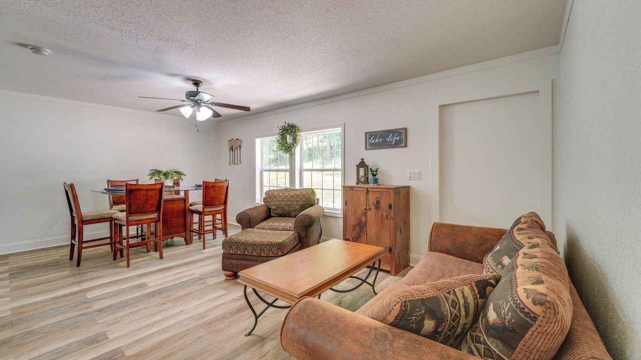 Photo of Livingroom in Shell Knob