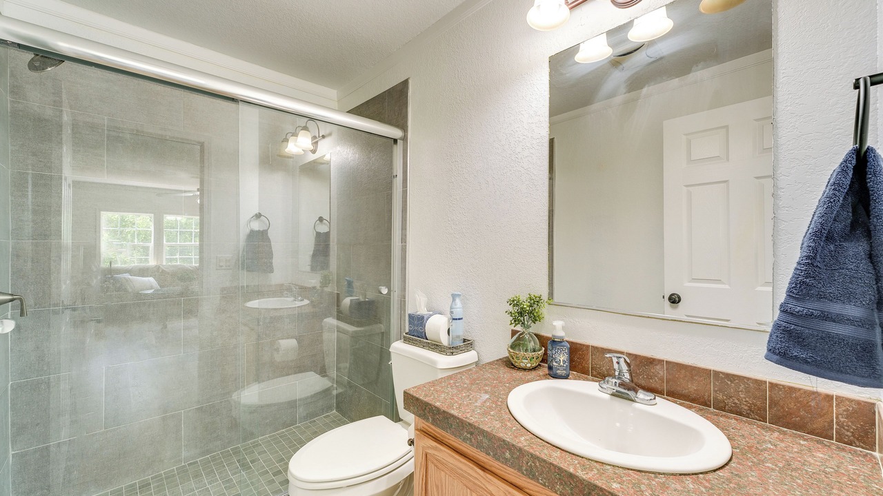 Photo of Bathroom in Shell Knob