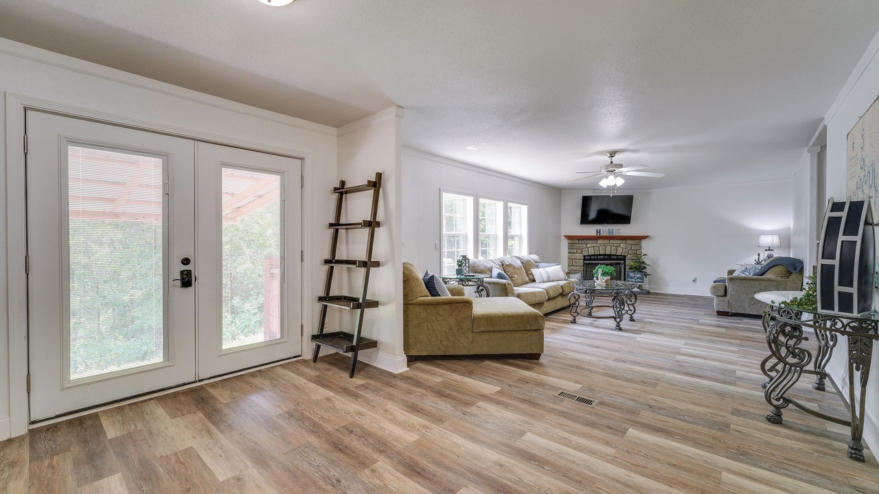 Photo of Livingroom in Shell Knob