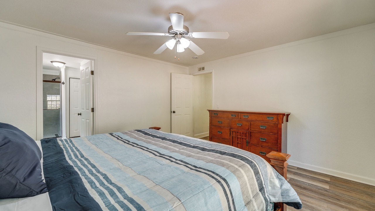 Photo of Bedroom in Shell Knob