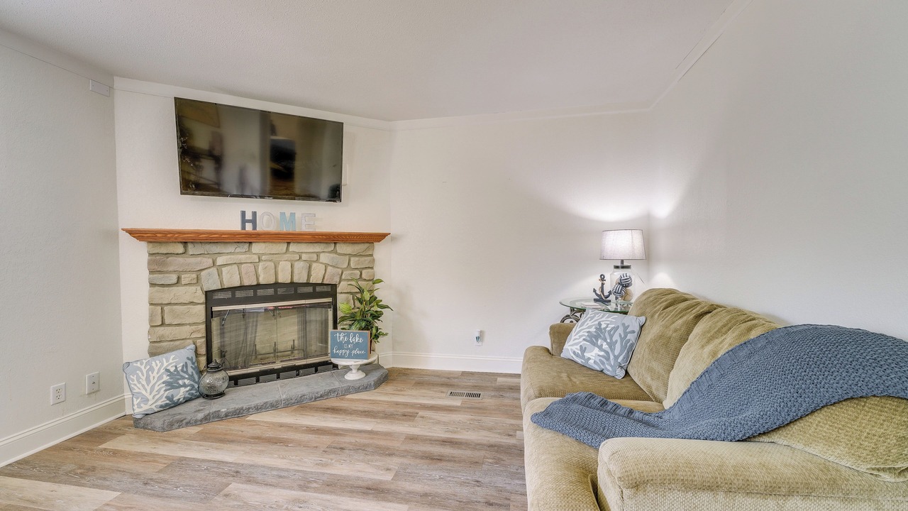 Photo of Livingroom in Shell Knob