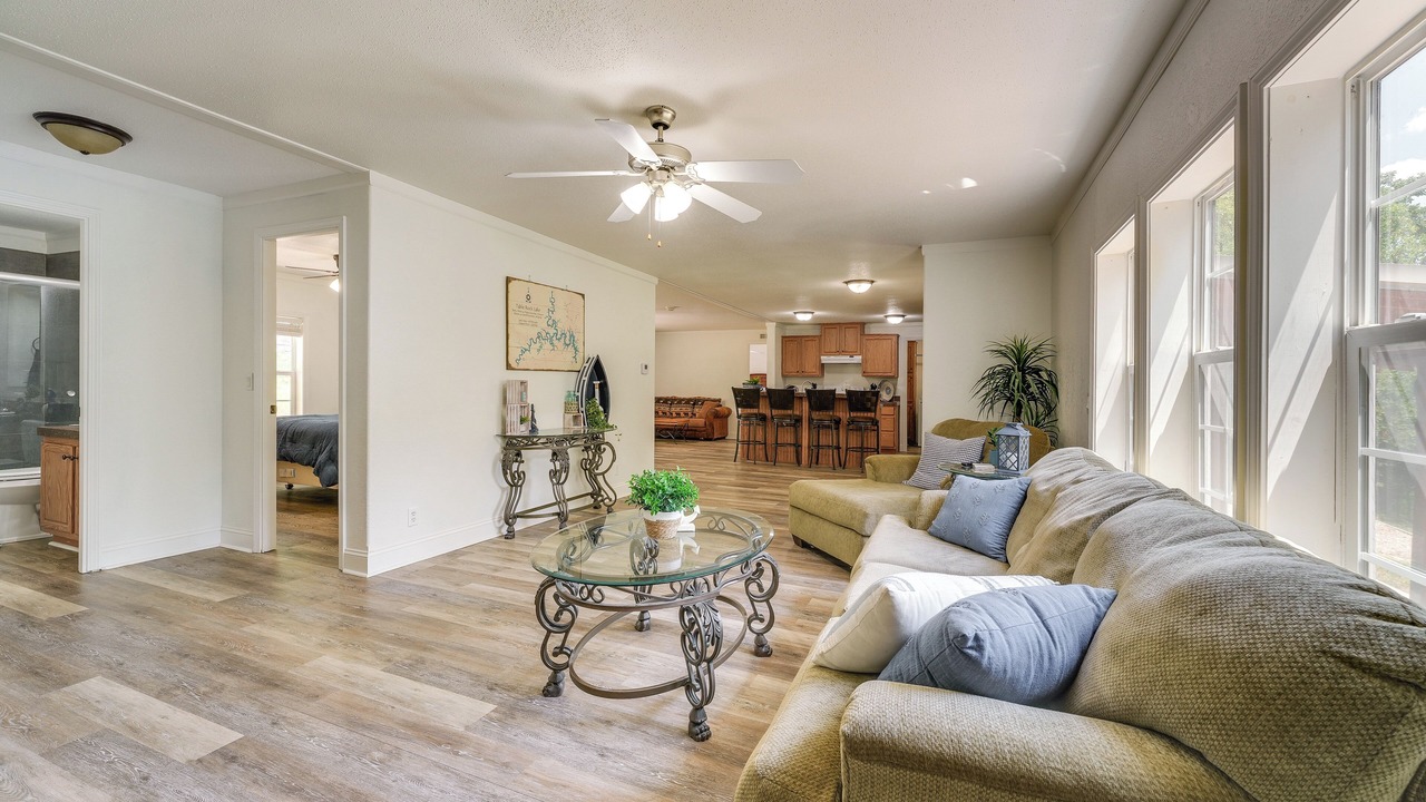 Photo of Livingroom in Shell Knob