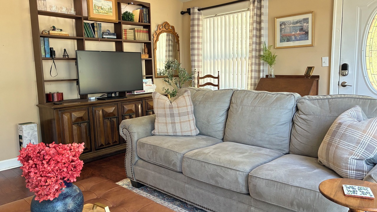 Photo of Bedroom in Parsons