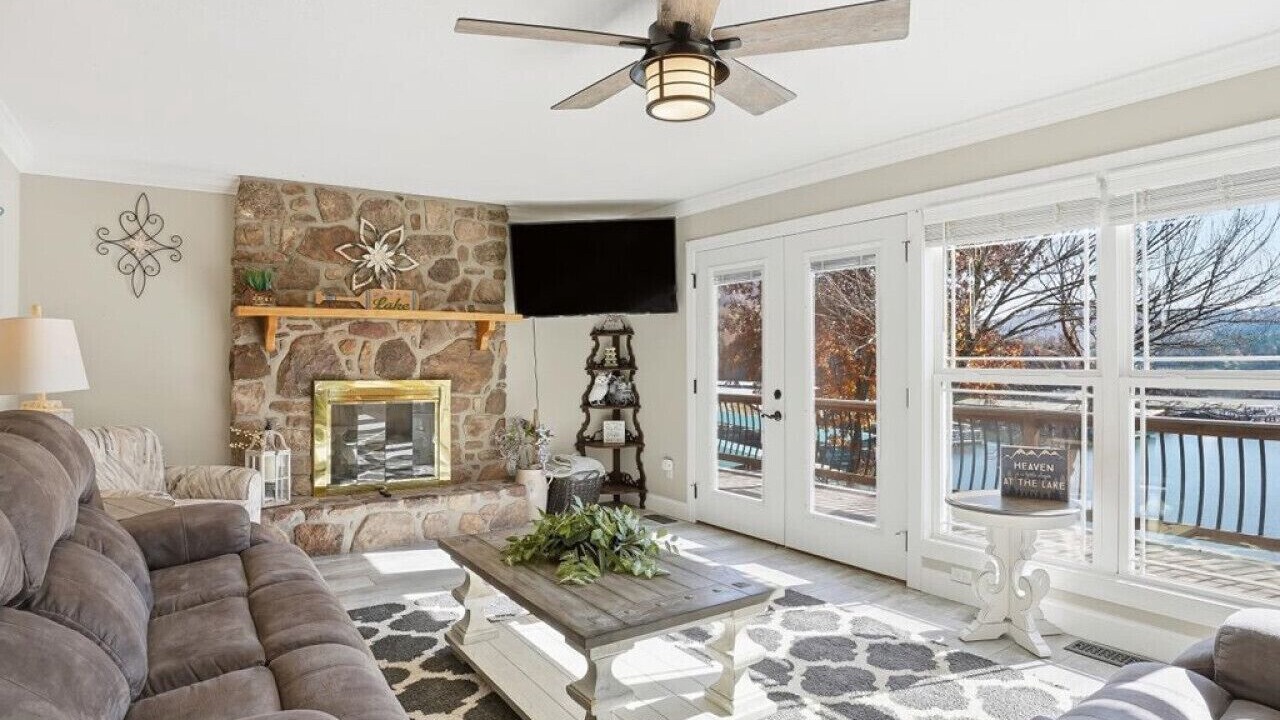 Photo of Livingroom in New Tazewell