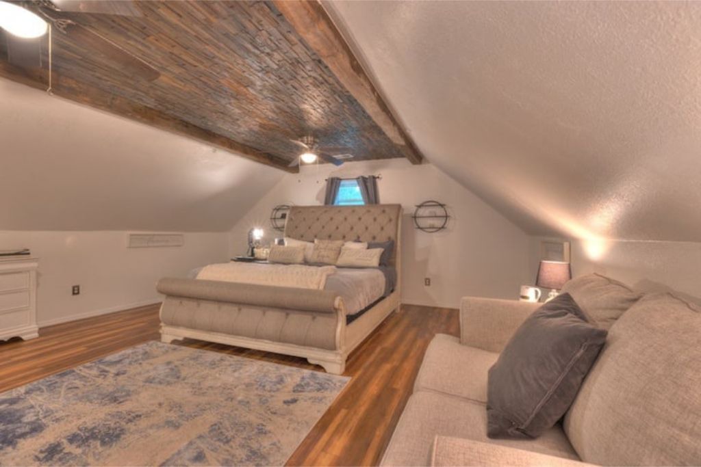 Photo of Bedroom in Branson