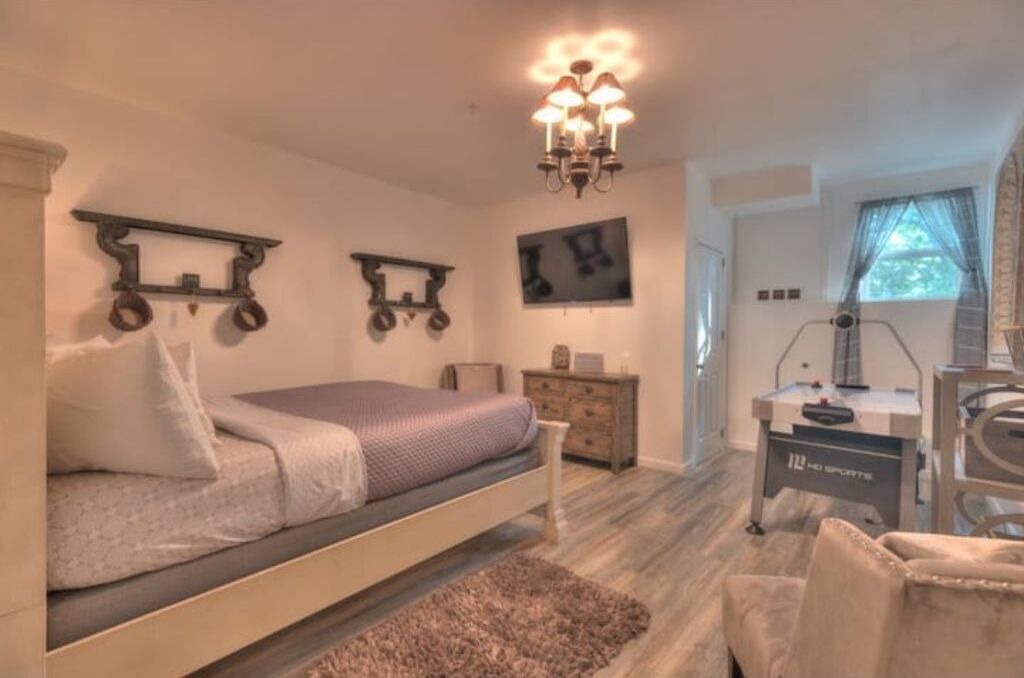 Photo of Bedroom in Branson