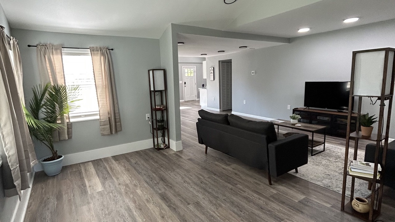 Photo of Livingroom in Shepherdsville