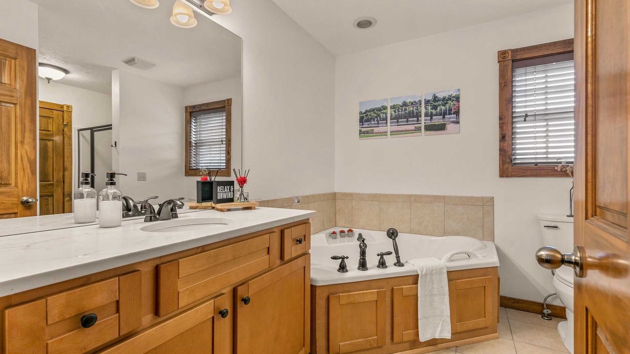 Photo of Bathroom in Reeds Spring