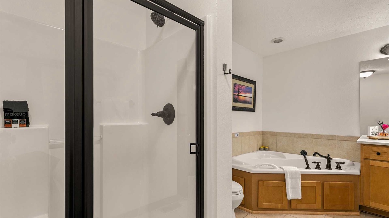 Photo of Bathroom in Reeds Spring