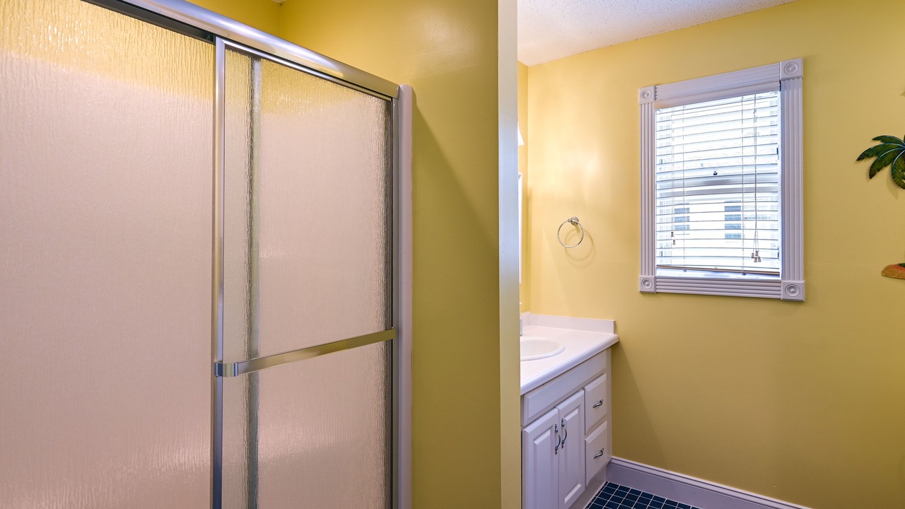 Photo of Bathroom in Chocowinity