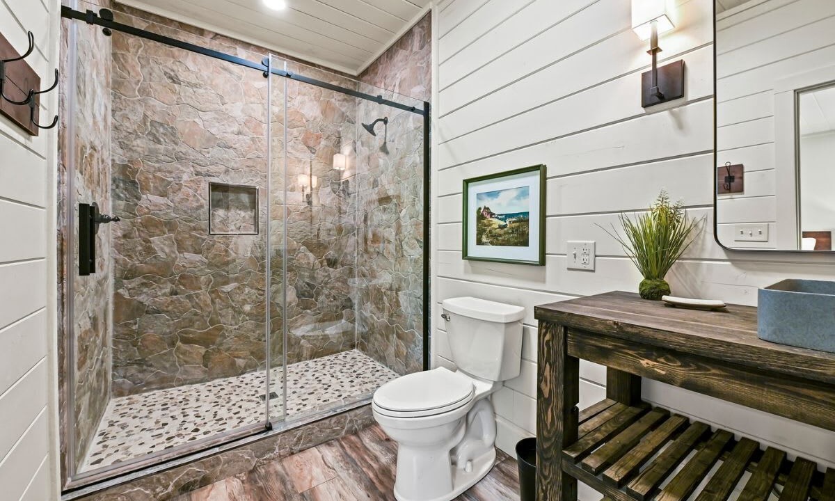 Photo of Bathroom in Pittman Center