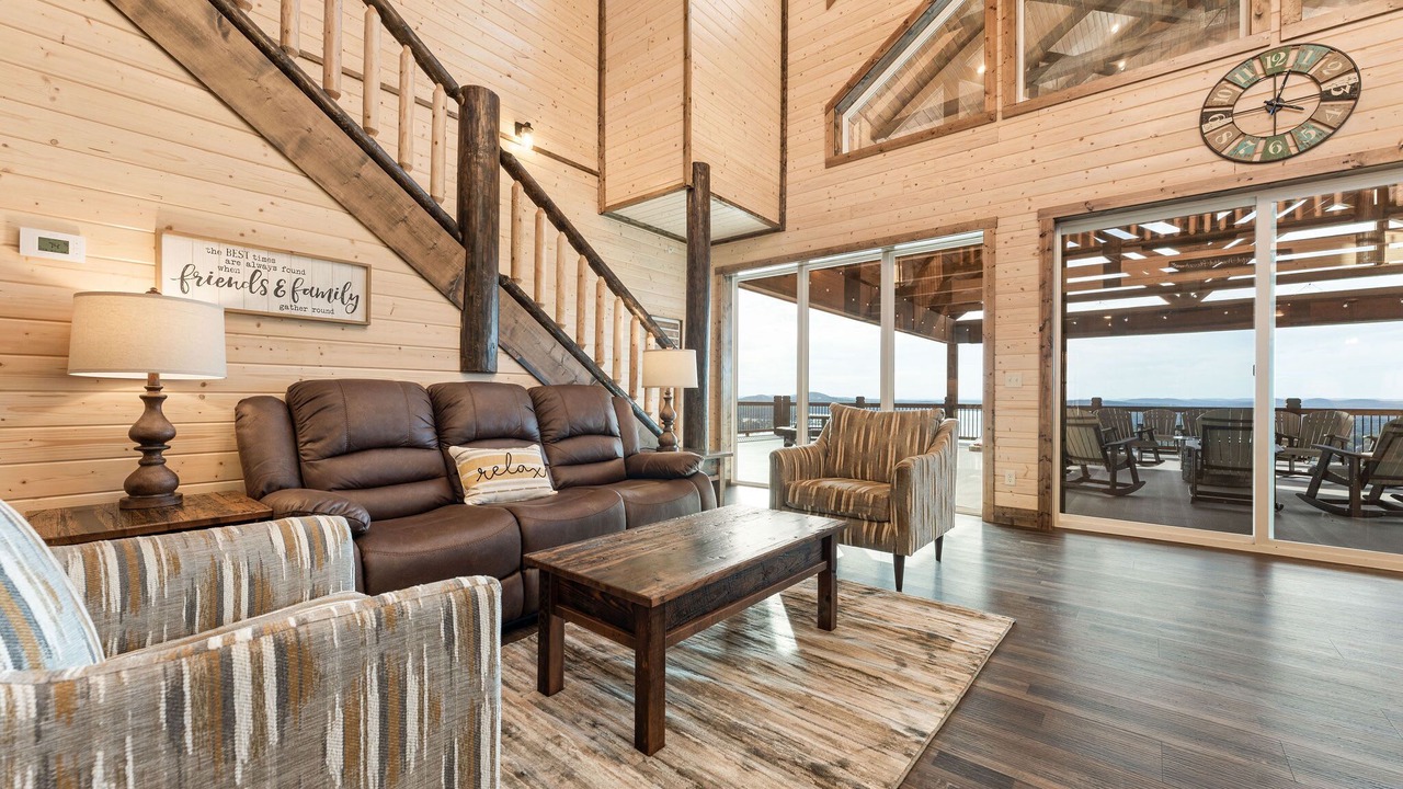 Photo of Livingroom in Kimberling City